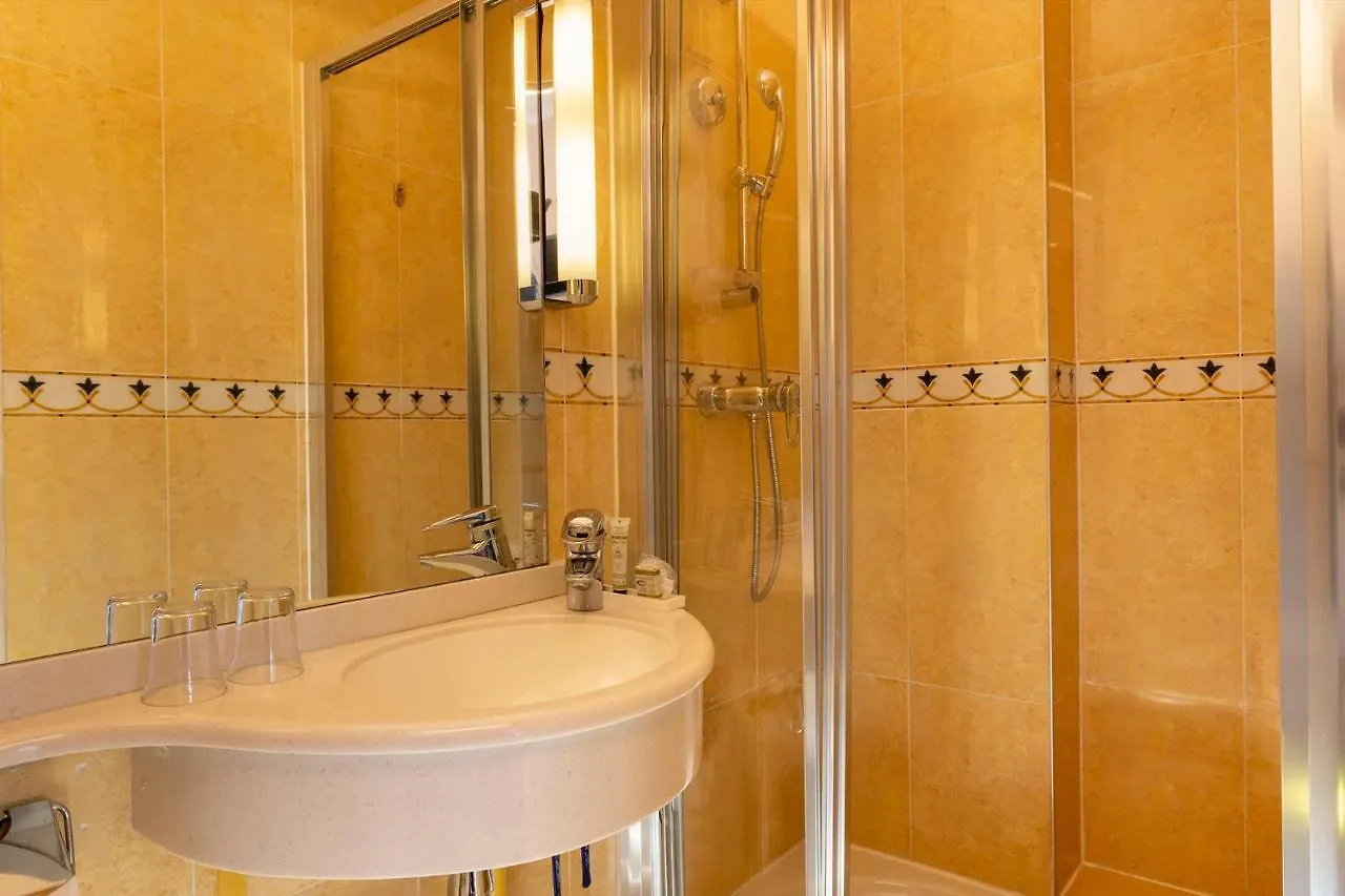 Hotel Clement Paris France