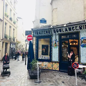 Marais Apartment