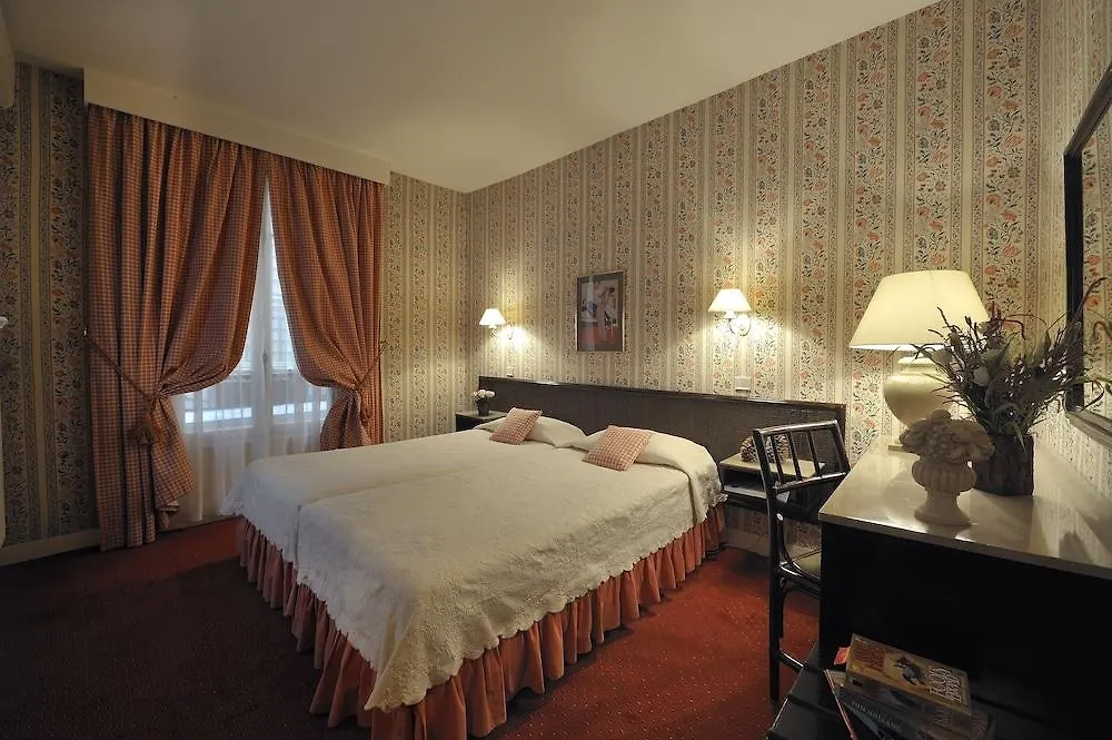 Hotel Clement Paryż